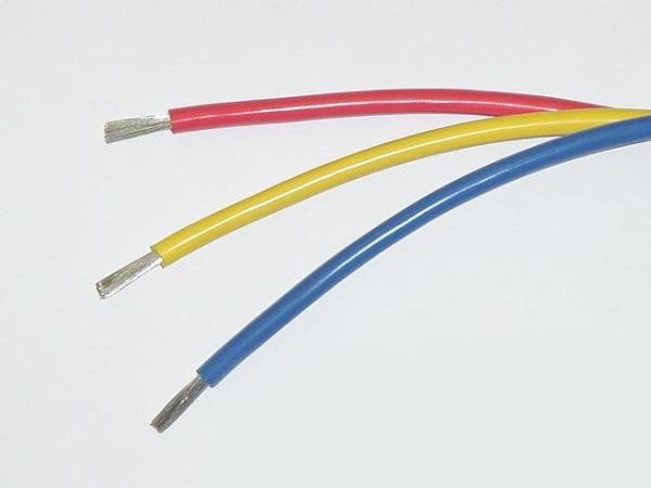 住電日立ケーブル IV 22sq より線 白色 40m 600V 1巻 ビニル絶縁電線