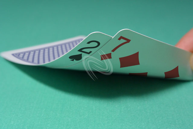 eLTX z[f |[J[ X^[eBO nh ʐ^E摜:u2s7dv[](p) / Texas Hold'em Poker Starting Hands Photo, Image:2s7d[Large](for Commercial)