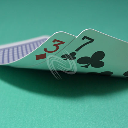 eLTX z[f |[J[ X^[eBO nh ʐ^E摜:u3d7cv[](p) / Texas Hold'em Poker Starting Hands Photo, Image:3d7c[Medium](for Commercial)