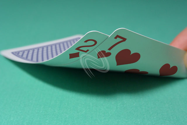 テキサス ホールデム ポーカー スターティング ハンド 写真・画像:「2d7h」[大](個人向け) / Texas Hold'em Poker Starting Hands Photo, Image:2d7h[Large](for Personal)